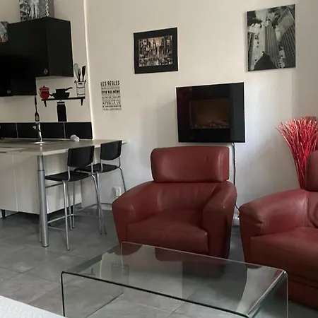 Apartament Le Suffren, Classe Ventile ,wifi, A 100 M De La Tulon