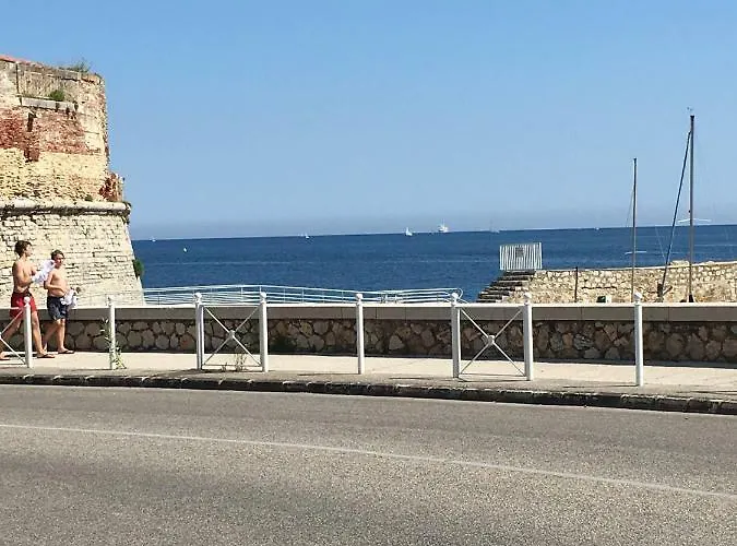 Apartament Le Suffren, Classe Ventile ,wifi, A 100 M De La Tulon