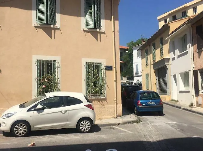 Le Suffren, Classe Ventile ,wifi, A 100 M De La Apartament Tulon